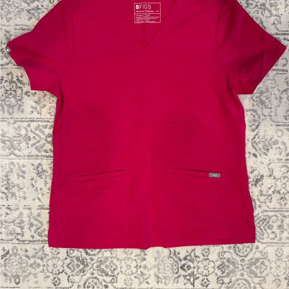 Figs Women's Vivid Pink Short Sleeve Top - Picture 9 of 10